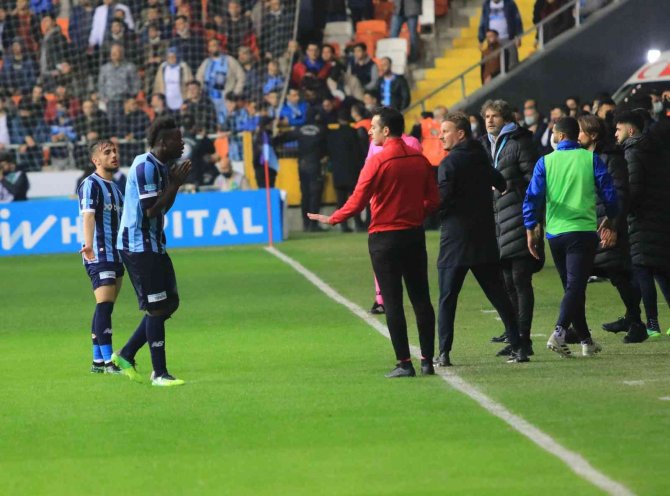 Spor Toto Süper Lig: Adana Demirspor:0 - Beşiktaş: 1 (İ̇lk Yarı)