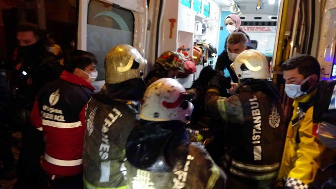 Sultanbeyli’de Yangında Ölen Çocuğun Ailesi İle Polis Arasında Arbede