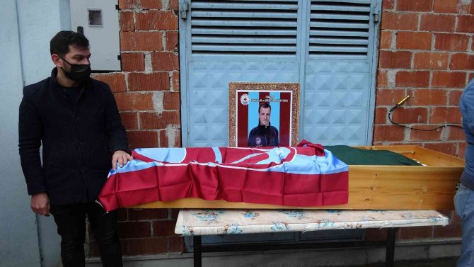 Maçta Kalp Krizi Geçirerek Hayatını Kaybeden Taraftar Son Yolculuğuna Uğurlandı