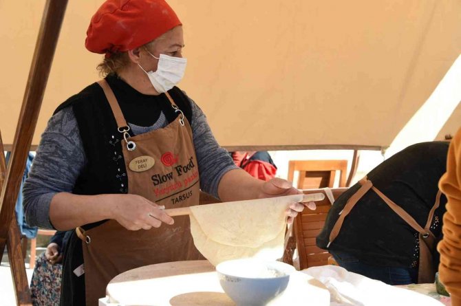 Tarsus Yeryüzü Pazarına İlgi Yoğun