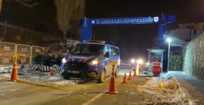 Van Merkezli 3 İlde Pkk/kck Terör Örgütü Operasyonu: 12 Gözaltı