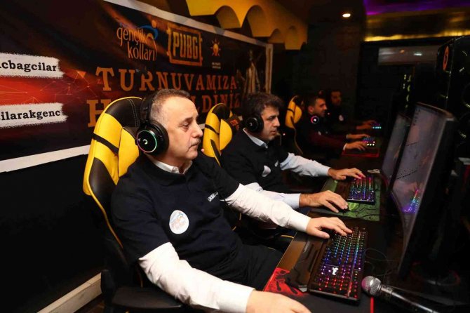 Başkan Çağırıcı Gençlerle Pubg Oynadı