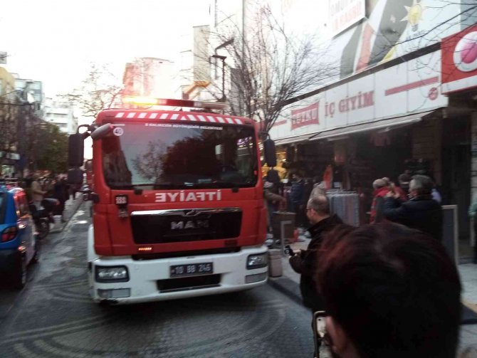Bandırma’da İş Yeri Yangını