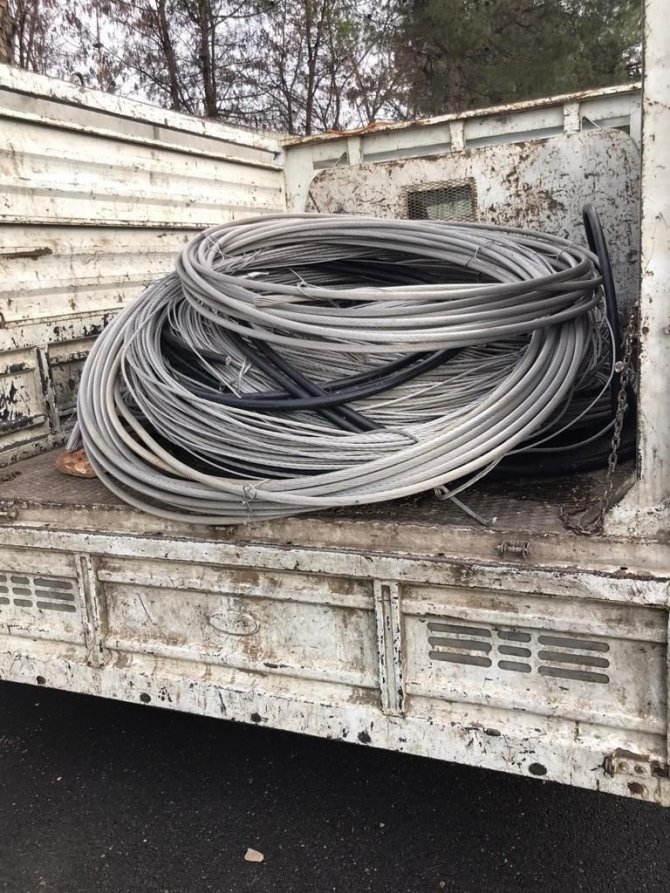 Batman’da İnternet Ve Elektrik Kablolarına Dadanan Hırsızlar Jasat’tan Kaçamadı