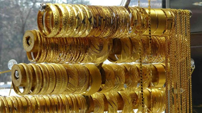 Kuyumculardan Sahte Altın Uyarısı: "Tanıdık Kuyumculardan Altın Alın"