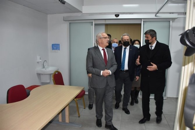 Salihli’de Yenilenen Acil Servis Hizmete Açıldı, Yatak Sayısı 35’e Çıkarıldı