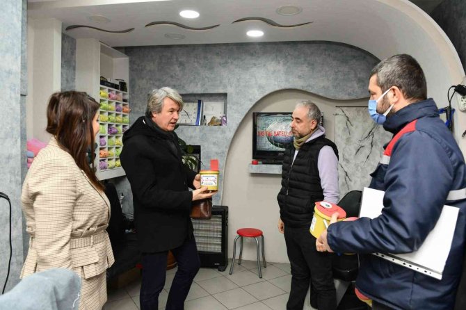 Mustafakemalpaşa Belediyesinden ’Atık Jilet Projesi’