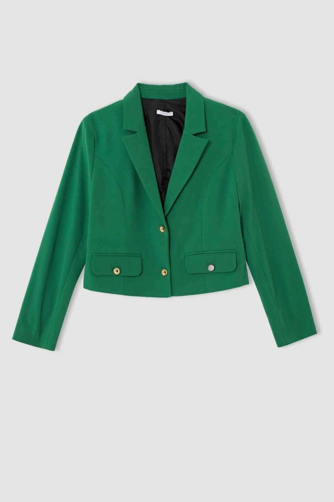 Blazer Ceketler Modaseverlerin Beğenisine Sunuldu