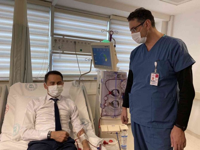 İ̇stanbul’da Evde Diyaliz Hizmeti: Hem Hasta Hem Devlet Kazanıyor