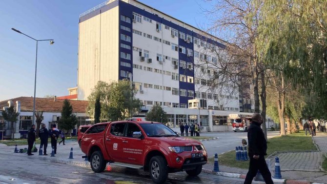 Hastanede Korkutan Yangın