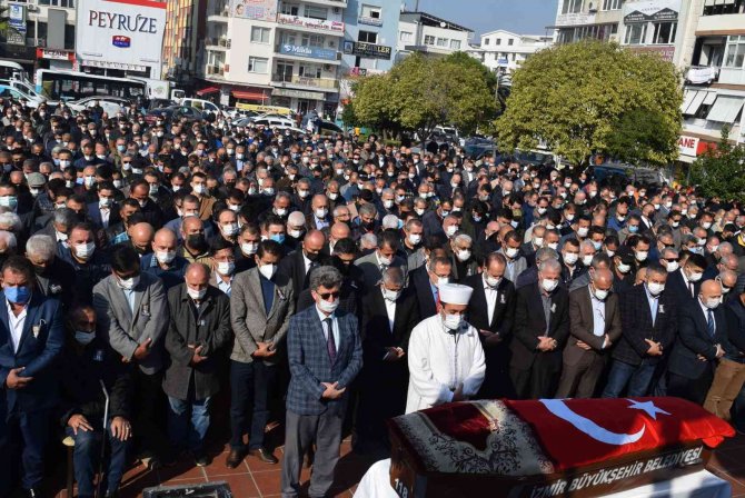 Mhp Aliağa İ̇lçe Başkanlığına Nuray Aydemir’i Atayan Bahçeli’den Vefa