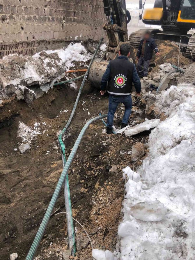 Akaryakıt Özel Ekipten Niğde’de Akaryakıt Kaçakçılarına Büyük Darbe