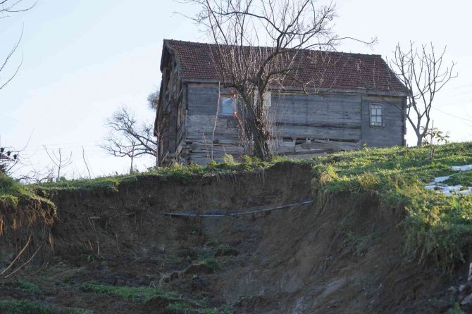 Kastamonu’da Heyelanlar Devam Ediyor