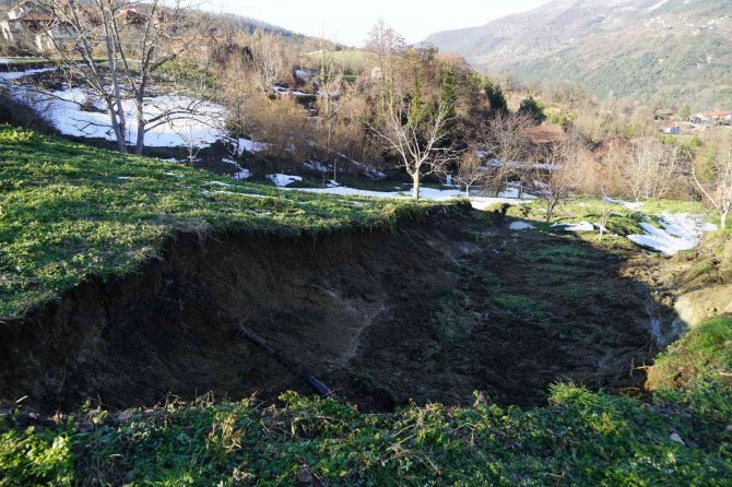 Kastamonu’da Heyelanlar Devam Ediyor