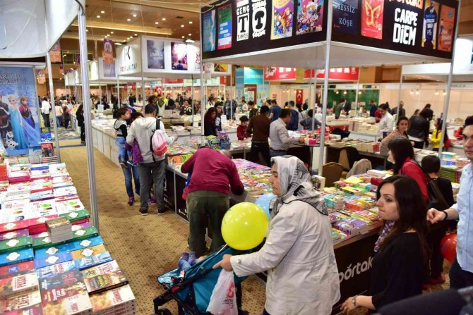 4. Kepez Kitap Fuarı Kapılarını Aralıyor