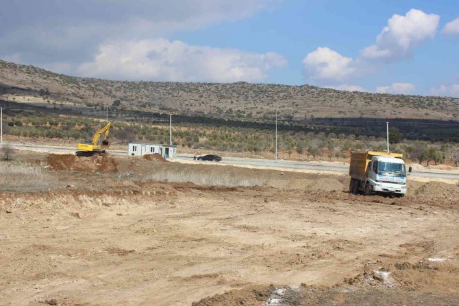 Kilis’in Dev Projesi Tekstilkent İçin Hafriyat Çalışmaları Start Aldı