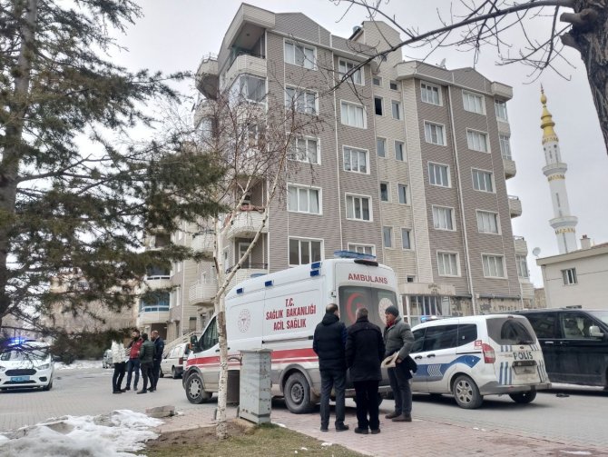 Eski Ortağının Evini Bastı 5 Kişiyi Yaraladı