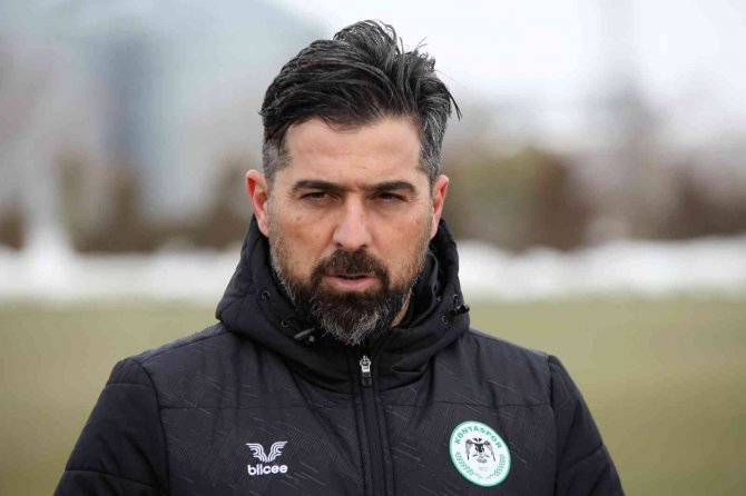 İ̇lhan Palut: “Kasımpaşa Maçı Öncesinde Kendimizi Baskı Altında Hissetmeyeceğiz”