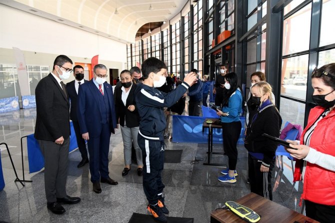 Vali Su, “Türkiye Sportif Yetenek Taraması” Etkinliğinde Çocuklarla Bir Araya Geldi