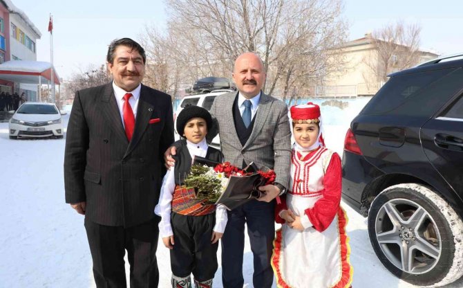 “Okuyan Şehir Ağrı” Kapsamında Program Düzenlendi