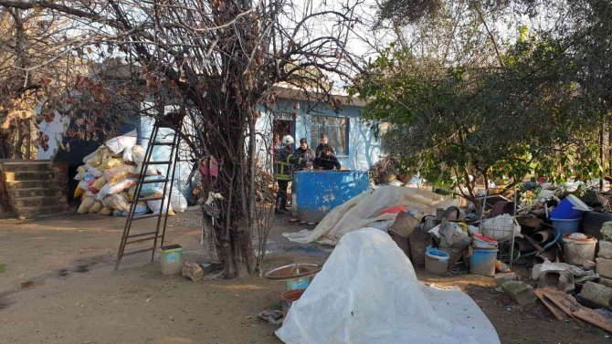 Alev Alan Piknik Tüpü Evi Yakıyordu