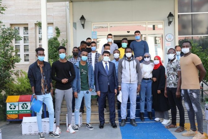 Iğdır Üniversitesine Uluslararası Öğrenci Akını Devam Ediyor