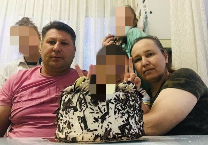 3 Çocuğunun Annesini Öldürüp Kendisini Ağır Yaraladı