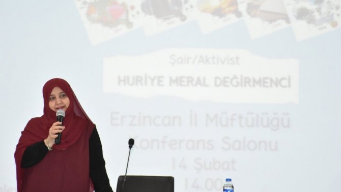 Yazar Değirmenci Okurlarıyla Buluştu