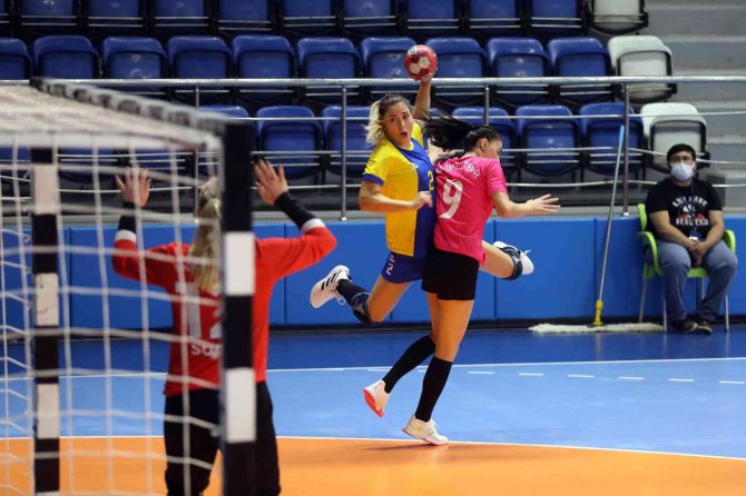 Beyza Karaçam Ifk Kristianstad’a Transfer Oldu