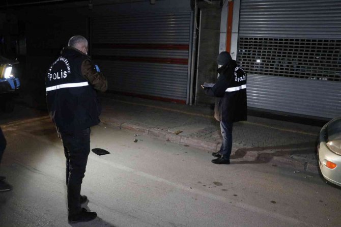 Adana’da Otomobilin Altında Kar Maskesi İle 3 Adet Eyp Bulundu