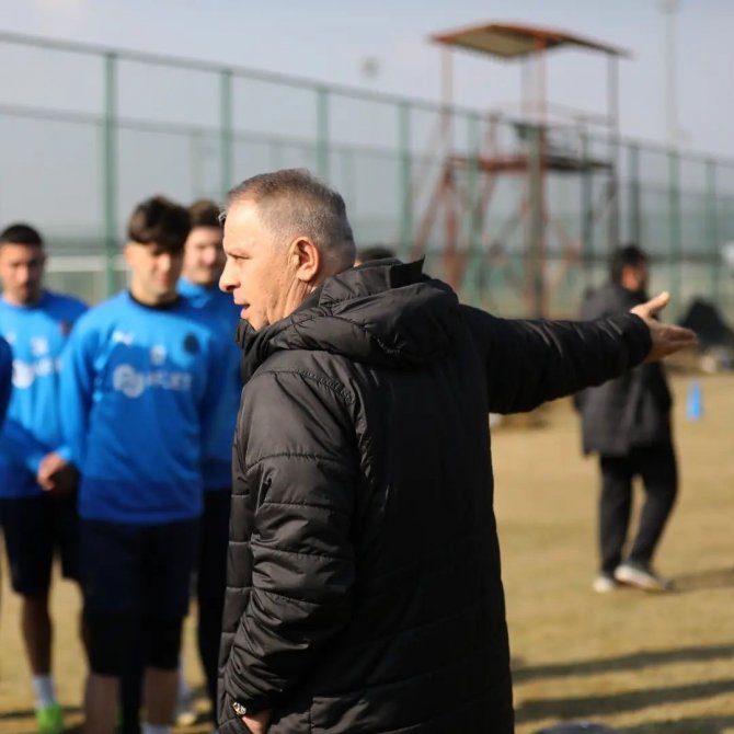 Afyonspor, Bahaddin Güneş Liderliğinde İlk Antrenmanına Çıktı