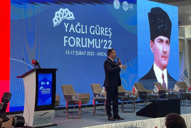 Başkan Yücel, 2022 Yağlı Güreş Forumu’nda