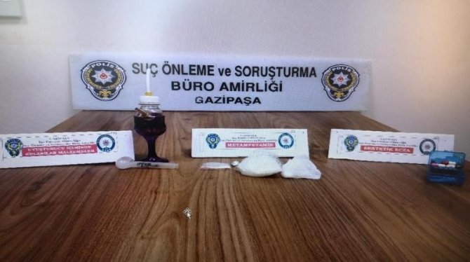 Antalya’da 3 İlçede 9 Ayrı Adrese Eş Zamanlı Narkotik Operasyonu: 10 Gözaltı