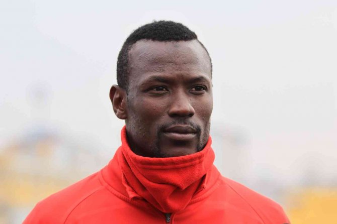 Hikmet Karaman: "Giresunspor Çok Ciddi Bir Rakip"