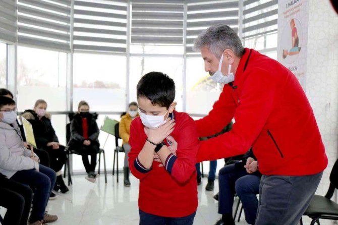 Ayhan: “Trafikte Saygıyı Eğlenerek Öğreniyorlar”