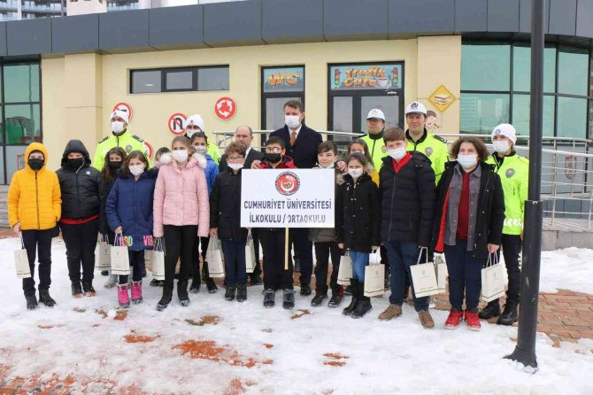 Ayhan: “Trafikte Saygıyı Eğlenerek Öğreniyorlar”