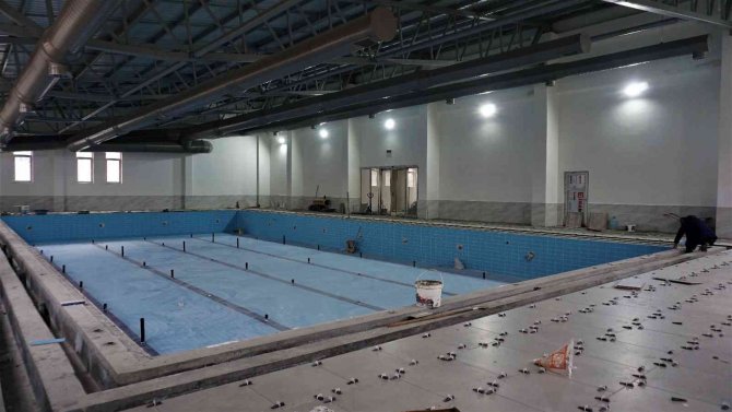Beypazarı’nda Yapılan Yarı Olimpik Yüzme Havuzunda Sona Gelindi