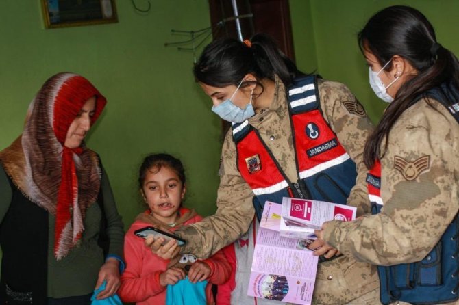 Kadın Askerlerden Kades Tanıtımı