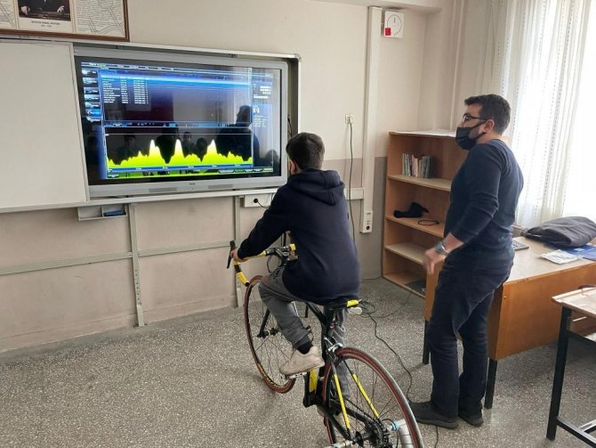 Bisiklet Simülasyonuyla Sanal Ortamda Pedal Çevirdiler