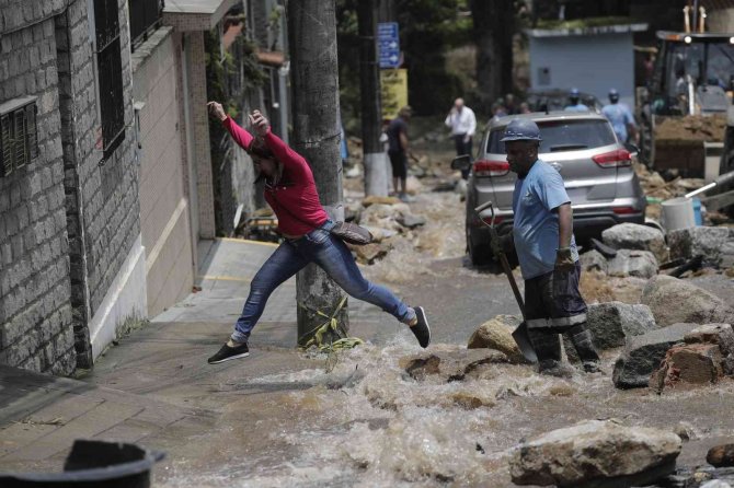 Brezilya’daki Sel Ve Toprak Kayması Felaketinde Ölü Sayısı 67’ye Yükseldi