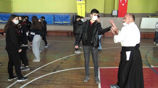 Öğrencilerin Başarısı İçin Yeni Eğitim Formülü