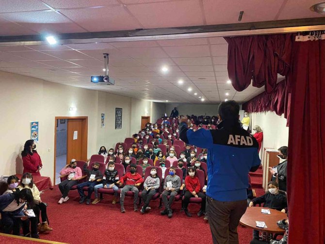 Sincan’da Öğrenciler Afetlere Karşı Bilinçleniyor