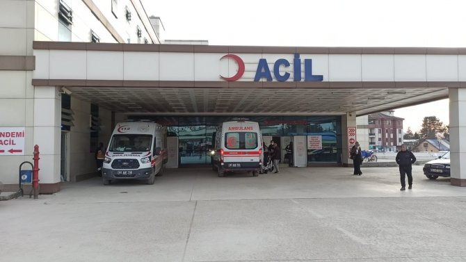 Tartıştığı Kadını Silahla Yaralayıp Kaçtı