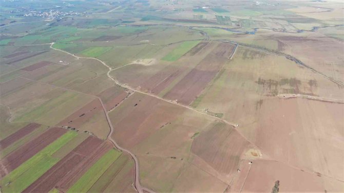 Risk Alarak Baraj Sahasını Eken Çiftçileri ’Yağış’ Endişesi Sardı