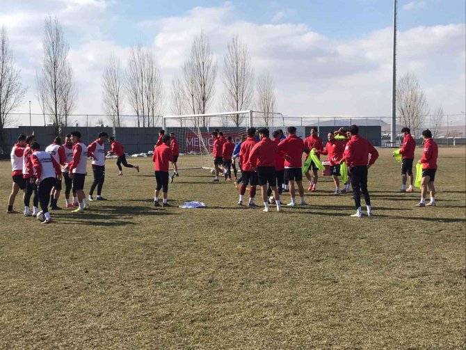 Elazığspor’da 1954 Kelkit Belediyespor Hazırlıkları Sürüyor