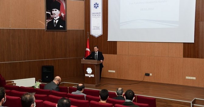 Akademik Yılın İlk Değerlendirme Toplantıları Rektör Çakmak Başkanlığında Gerçekleşti