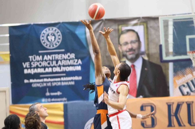 Fıba Kadınlar Avrupa Kupası: Mmes Carolo:64 Çukurova Basketbol:95