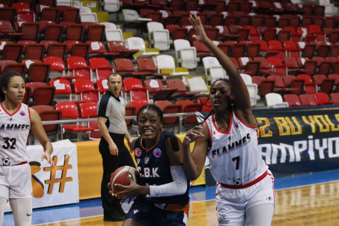 Fıba Kadınlar Avrupa Kupası: Mmes Carolo:64 Çukurova Basketbol:95