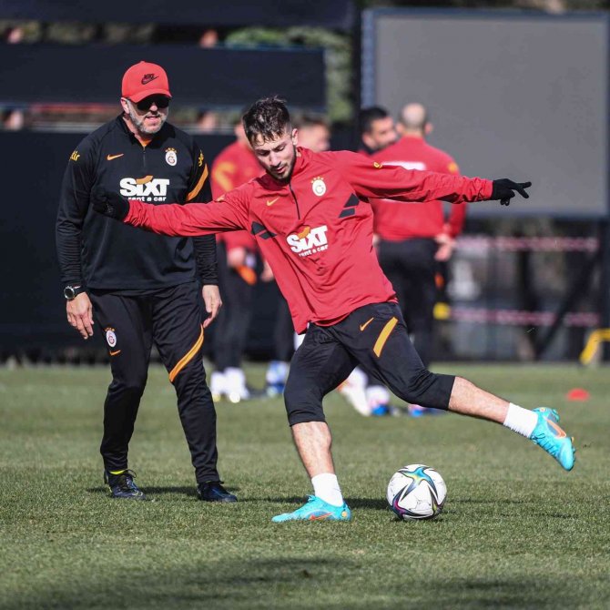 Galatasaray, Göztepe Maçı Hazırlıklarını Sürdürdü