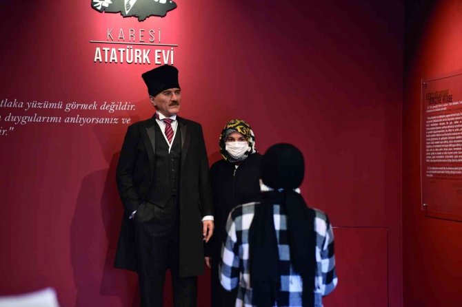Atatürk Evi’ne Ziyaretçi Akını